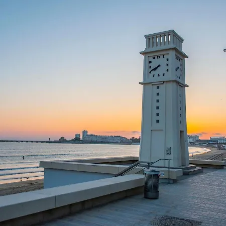 Apartamento T2 Avec Loggia, Parking, A 300m De La - Fr-1-92-898 Les Sables-dʼOlonne