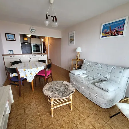 아파트 T2 Avec Loggia, Parking, A 300m De La - Fr-1-92-898